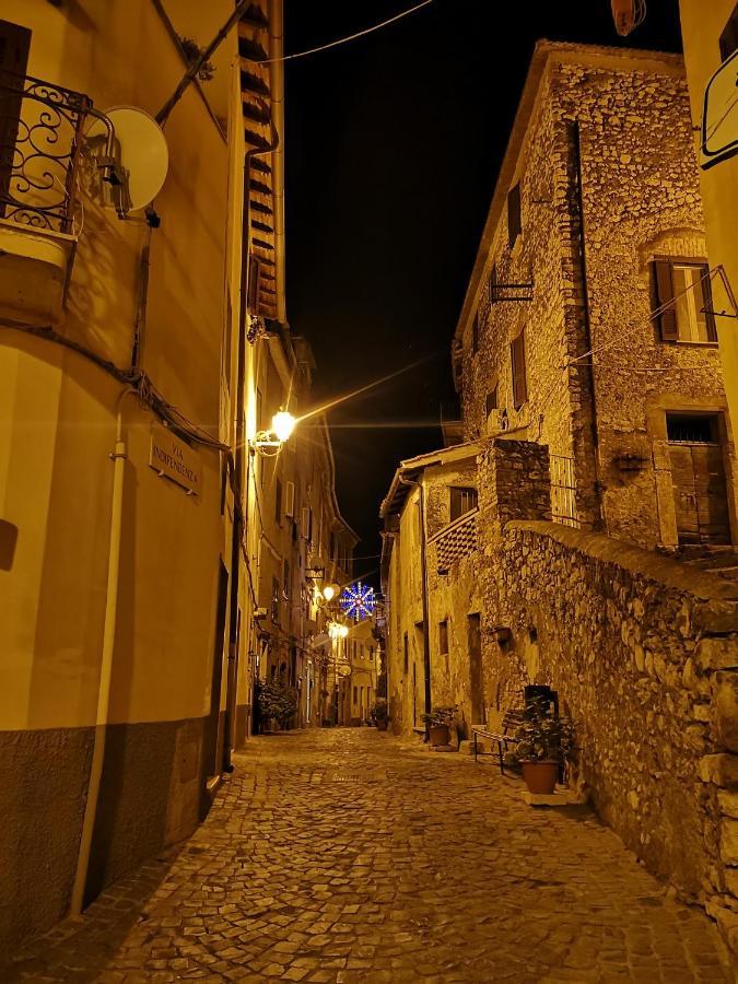 Casetta Nel Centro Storico Appartement Norma Buitenkant foto