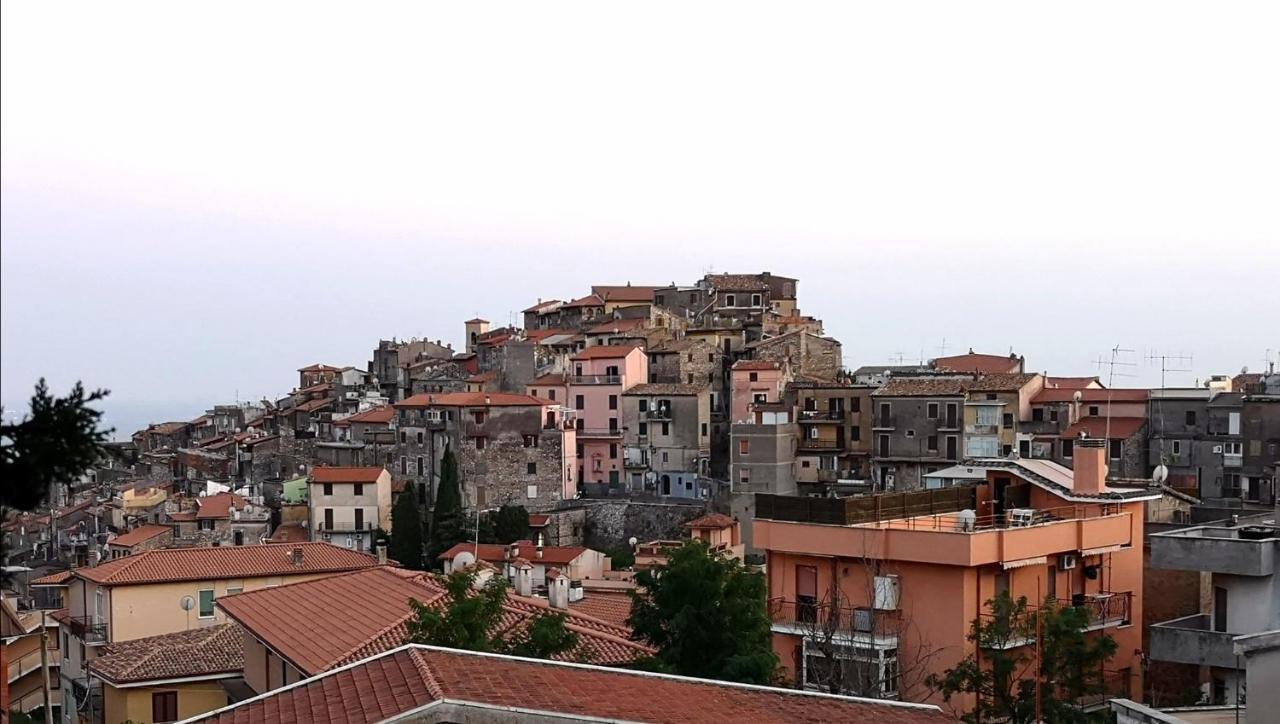 Casetta Nel Centro Storico Appartement Norma Buitenkant foto